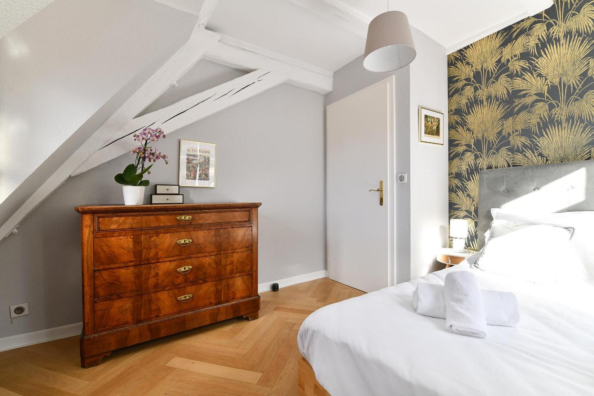 Romantique Appartement Fly Me To The Moon Colmar Exterior photo